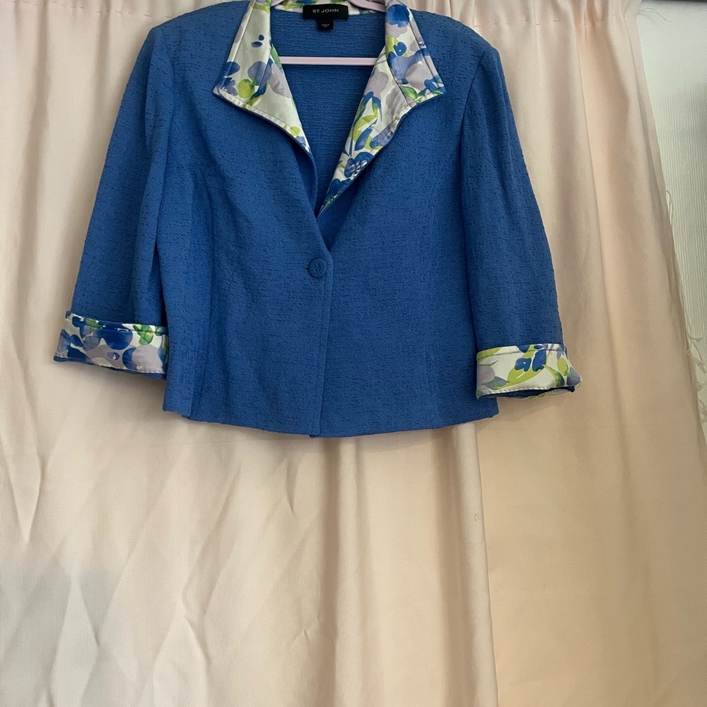 St. John Blue and Cream Blazer with Floral Trim